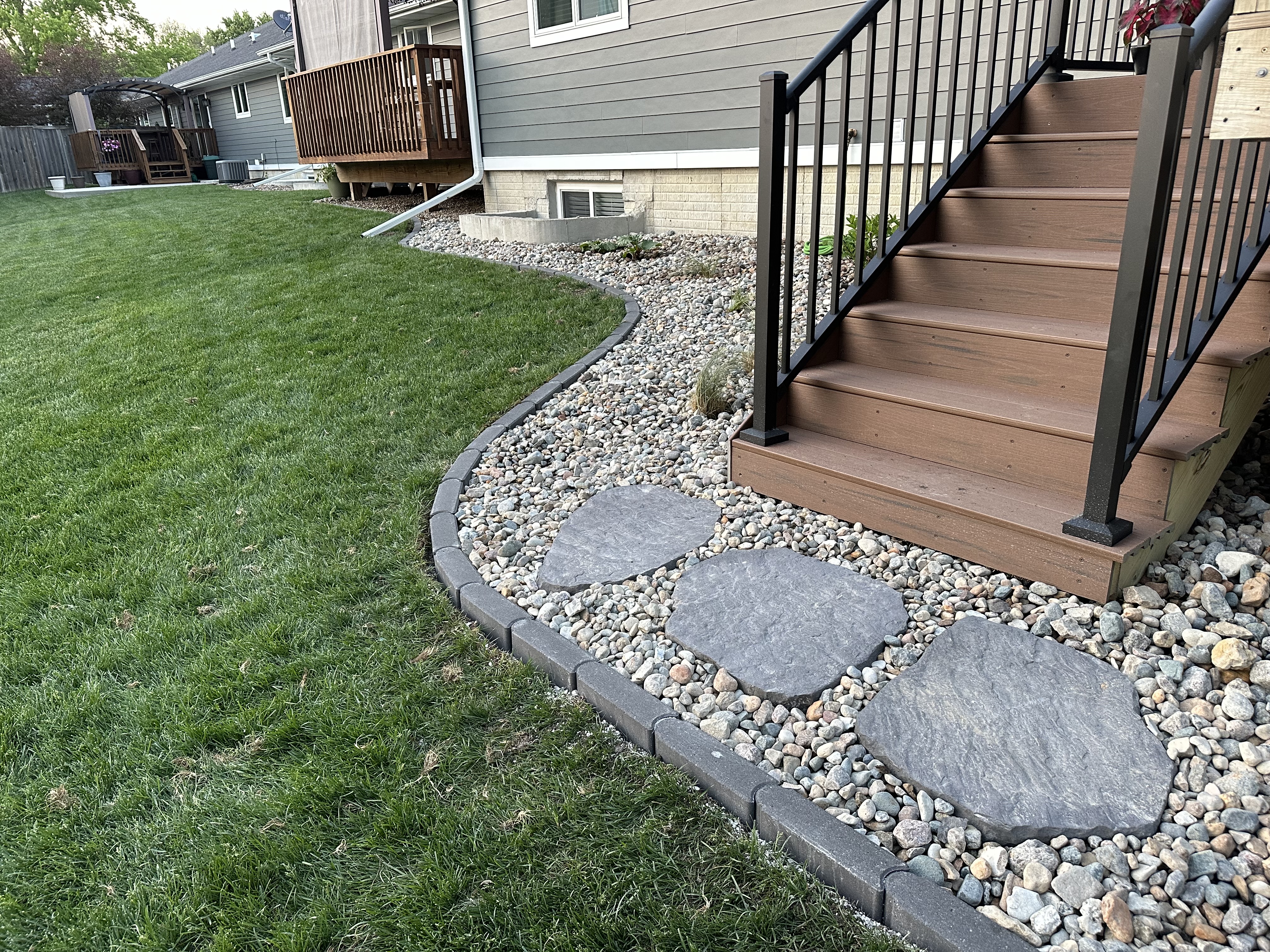 Commercial landscape maintenance